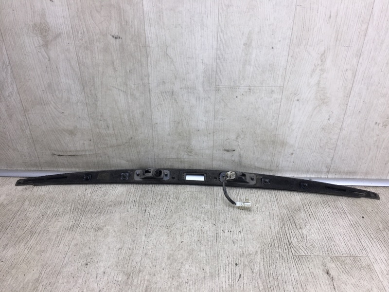 Панель подсветки номера задний TRIBECA B9 05-07