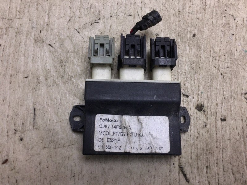 Запчасть блок электронный FORD ESCAPE 12-19 CJ5T-14F679-TA Б/У Блок электронный FORD ESCAPE 12-19 CJ5T-14F679-TA Б/У
