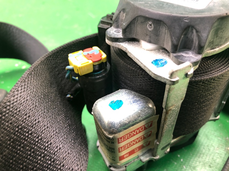 Ремень безопасности правый JOURNEY 08-20 2008 JC 3.5 EGF