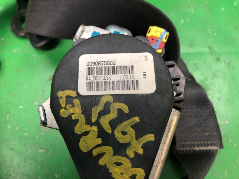 Ремень безопасности правый JOURNEY 08-20 2008 JC 3.5 EGF