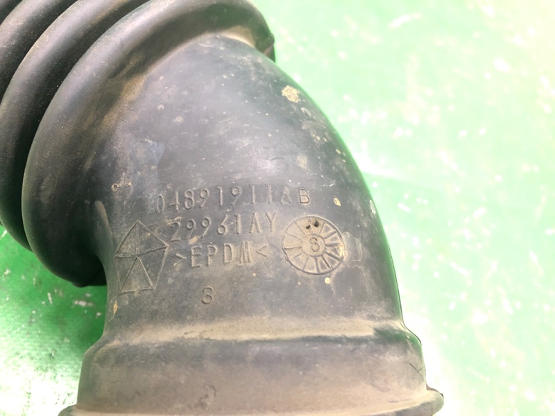 Патрубок воздушного фильтра JOURNEY 08-20 2008 JC 3.5 EGF Патрубок воздушного фильтра JOURNEY 08-20 2008 JC 3.5 EGF