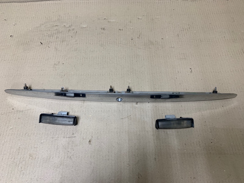 Панель подсветки номера TOYOTA CAMRY 30 02-06 2006 Седан 2.4 2AZFE 76801-AA010 Б/У