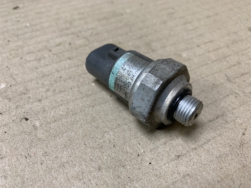 Датчик давления кондиционера TOYOTA CAMRY 30 02-06 Седан 2.4 2AZFE