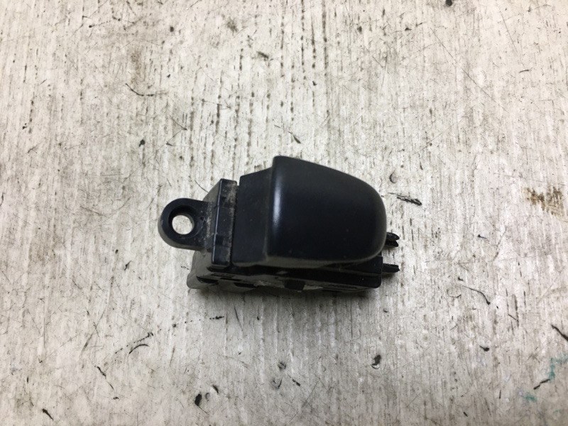 Кнопка стеклоподъемника задняя правая NISSAN X-TRAIL/ROGUE T32 13-20 2017 T32 2.5 QR25DE 25411-1KL5C Б/У