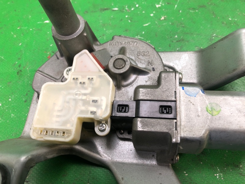 Моторчик стеклоочистителя задний JEEP COMPASS 06-16 MK49 2.4 ED3 Моторчик стеклоочистителя задний JEEP COMPASS 06-16 MK49 2.4 ED3