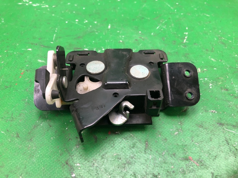 Замок крышки багажника COMPASS 06-16 2013 MK49 2.4 ED3 Замок крышки багажника COMPASS 06-16 2013 MK49 2.4 ED3