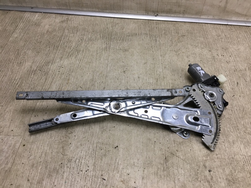 Стеклоподъемник задний правый NISSAN X-TRAIL/ROGUE T32 13-20 82720-4CA0A Б/У