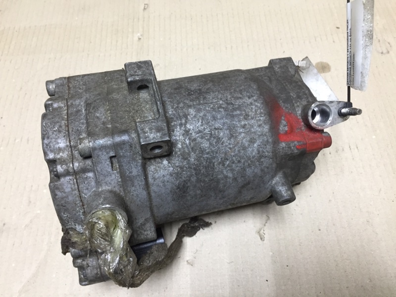 Компрессор кондиционера NISSAN LEAF 10-17