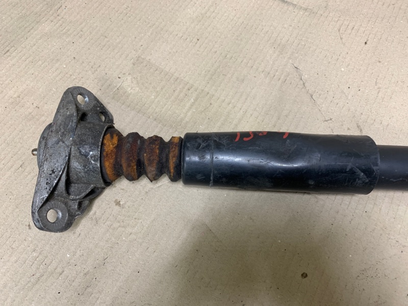 Амортизатор задний JETTA USA 10-17 2016 Седан 1.4L TSI I-4 Turbocharged