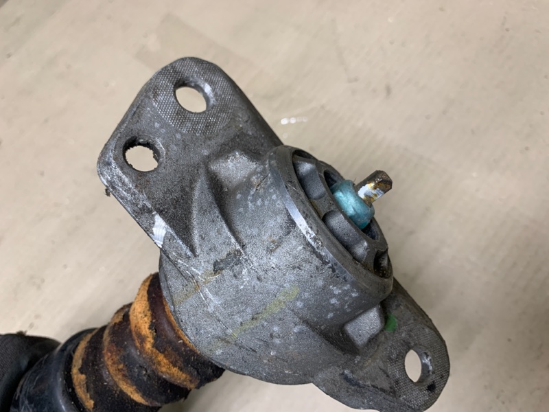 Амортизатор задний JETTA USA 10-17 2016 Седан 1.4L TSI I-4 Turbocharged