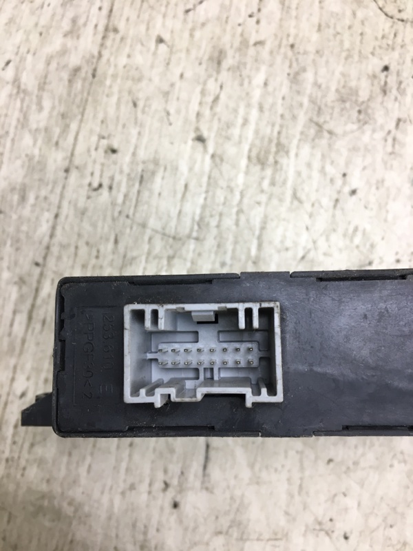 Блок управления парктроником EDGE 06-14 2014 TQ1 3.5 PDED