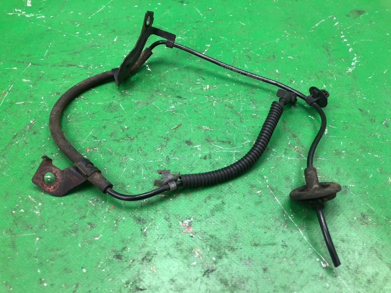 Запчасть датчик abs задний правый JEEP PATRIOT 10-17 2014 MK74 2.4 ED3 5105064AB Б/У Датчик ABS задний правый JEEP PATRIOT 10-17 2014 MK74 2.4 ED3 5105064AB Б/У