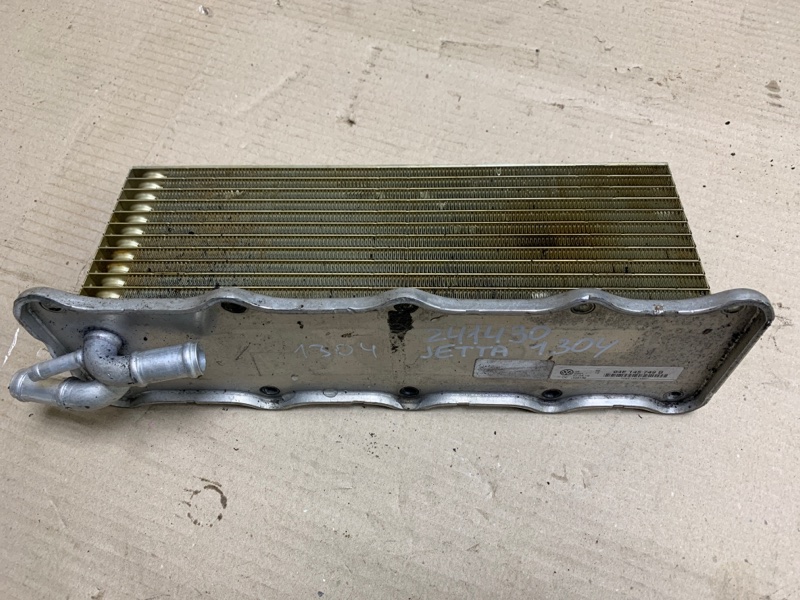 Радиатор интеркулера VOLKSWAGEN JETTA USA 10-17 2016 Седан 1.4L TSI I-4 Turbocharged 04E 145 749 B Б/У