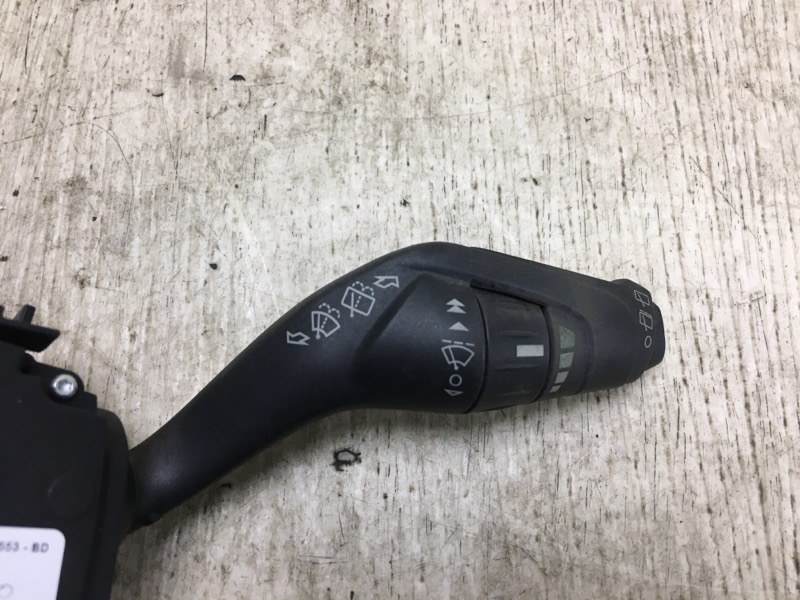 Подрулевой переключатель правый ESCAPE 12-19 2012 TM2 2.0 HDTX