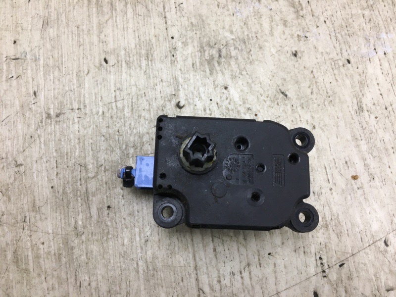 Моторчик заслонки печки ESCAPE 12-19 2012 TM2 2.0 HDTX