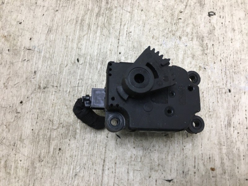 Моторчик заслонки печки ESCAPE 12-19 2012 TM2 2.0 HDTX Моторчик заслонки печки ESCAPE 12-19 2012 TM2 2.0 HDTX