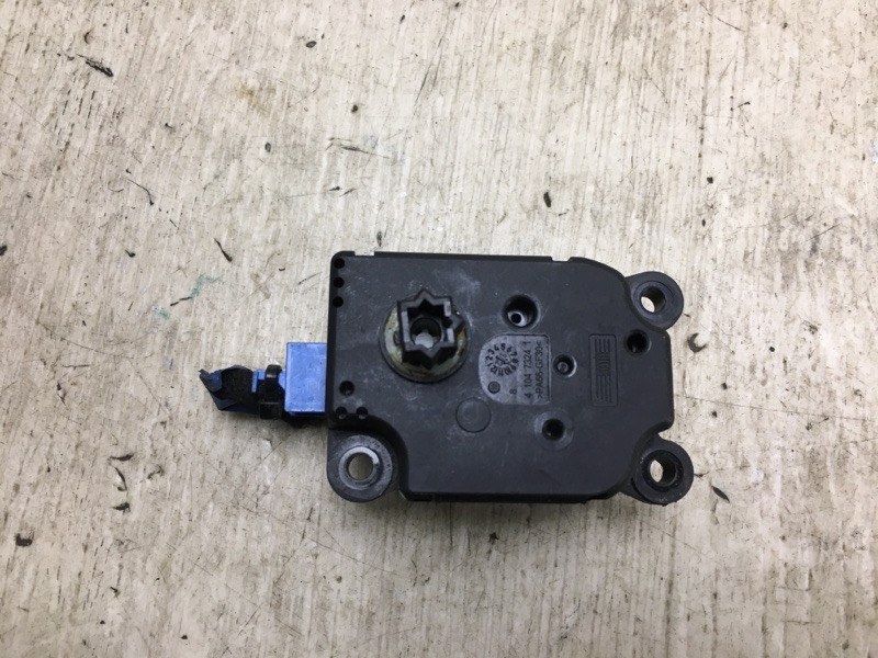 Моторчик заслонки печки ESCAPE 12-19 2012 TM2 2.0 HDTX