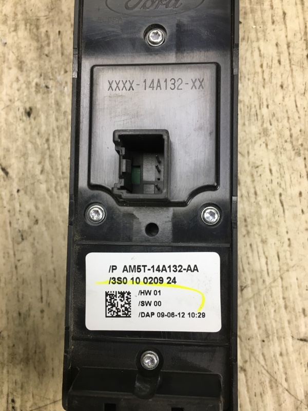 Блок управления стеклоподъемниками ESCAPE 12-19 2012 TM2 2.0 HDTX