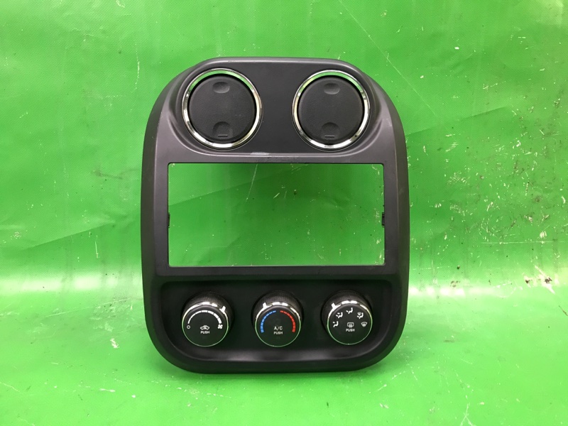 Запчасть блок управления печкой JEEP PATRIOT 10-17 2014 MK74 2.4 ED3 55111278AE Б/У Блок управления печкой JEEP PATRIOT 10-17 2014 MK74 2.4 ED3 55111278AE Б/У