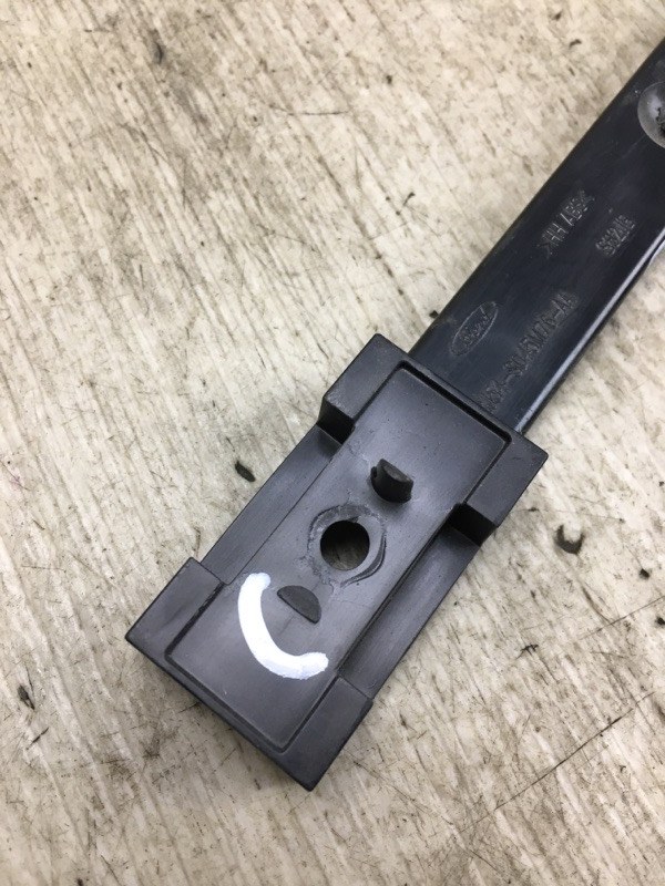 Кронштейн ESCAPE 12-19 2012 TM2 2.0 HDTX