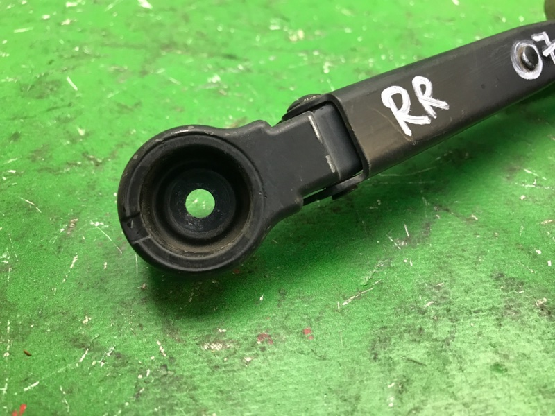 Поводок стеклоочистителя задний PATRIOT 10-17 2014 MK74 2.4 ED3