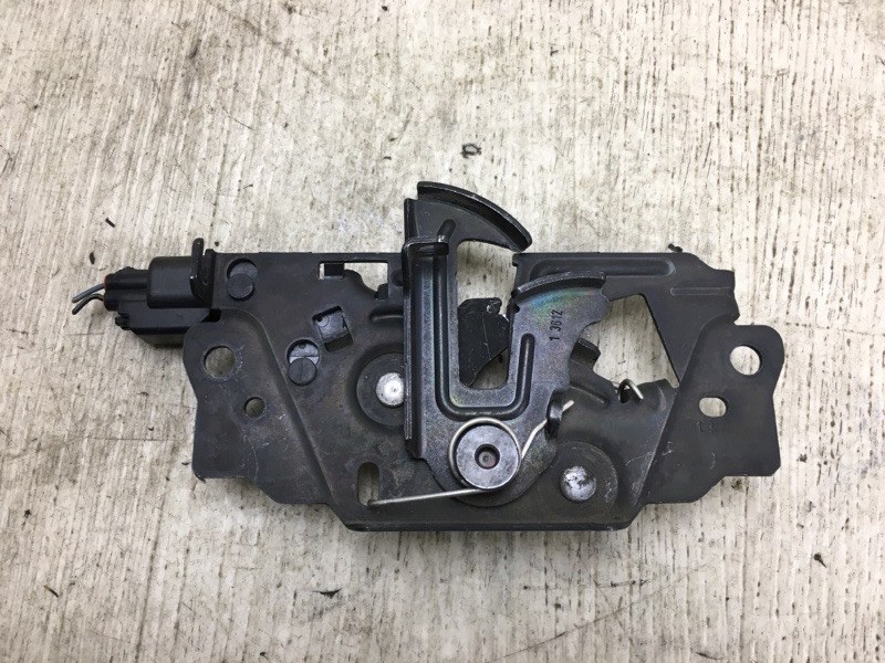 Замок капота FOCUS 10-18 MK3