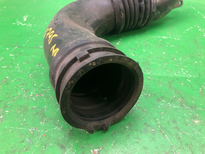 Патрубок воздушного фильтра PATRIOT 10-17 2014 MK74 2.4 ED3 Патрубок воздушного фильтра PATRIOT 10-17 2014 MK74 2.4 ED3