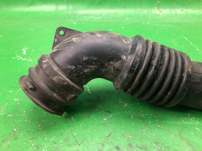 Патрубок воздушного фильтра PATRIOT 10-17 2014 MK74 2.4 ED3 Патрубок воздушного фильтра PATRIOT 10-17 2014 MK74 2.4 ED3