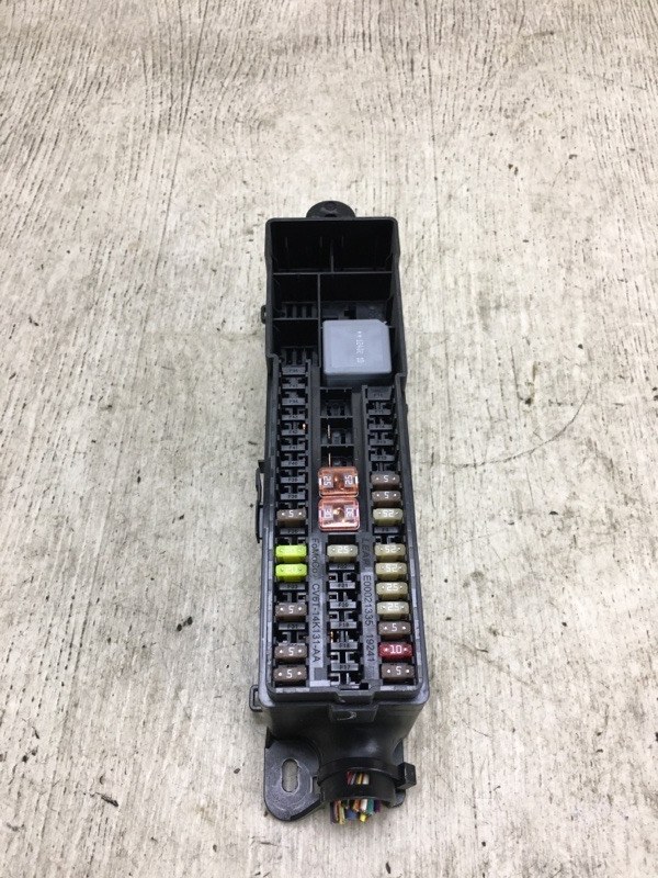 Блок предохранителей моторный отсек ESCAPE 12-19 2012 TM2 2.0 HDTX