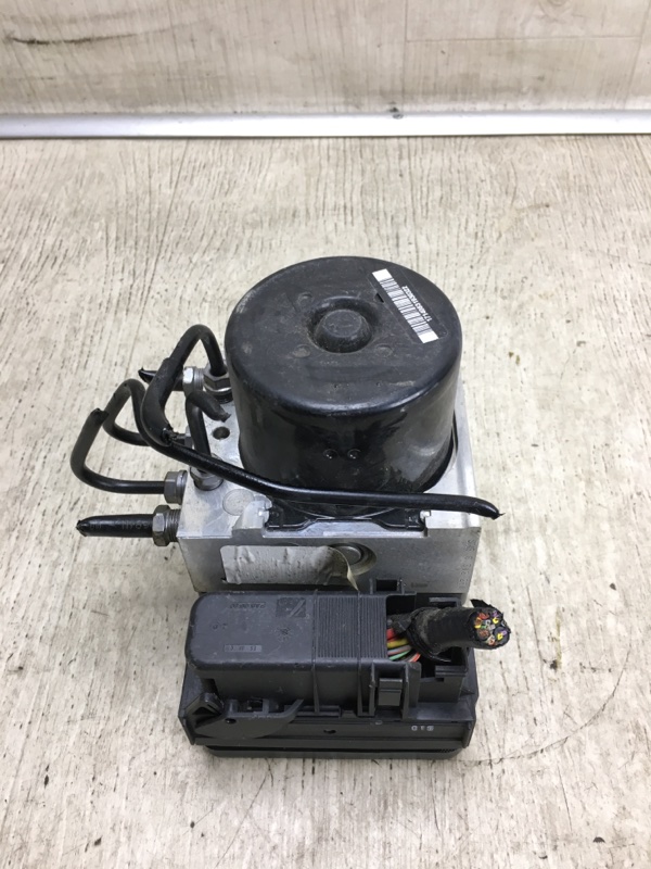 Блок ABS ESCAPE 12-19 2012 TM2 2.0 HDTX