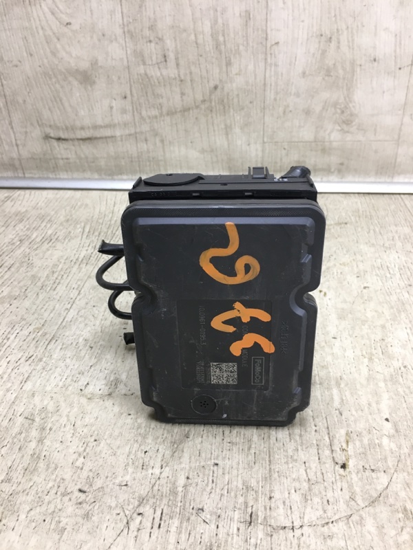 Блок ABS ESCAPE 12-19 2012 TM2 2.0 HDTX