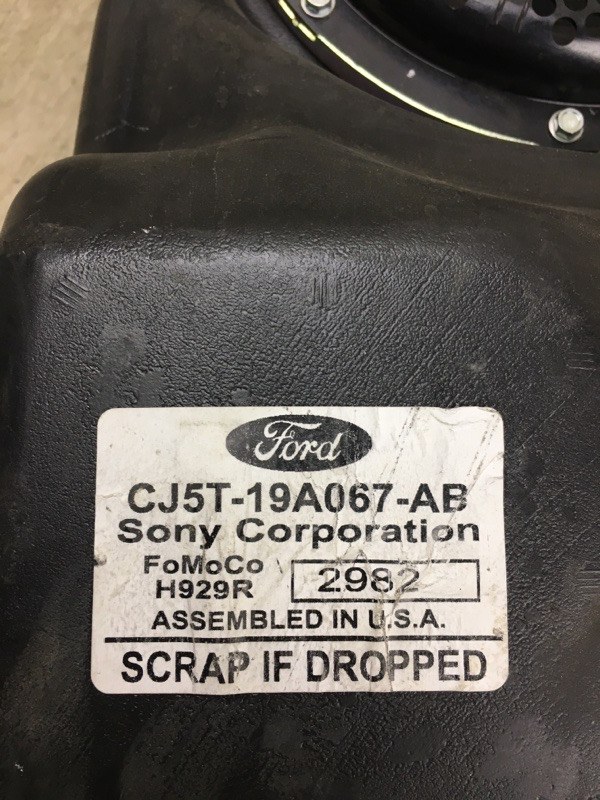 Сабвуфер ESCAPE 12-19 2012 TM2 2.0 HDTX