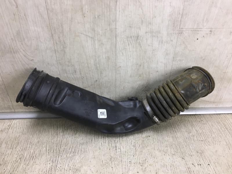 Патрубок воздушного фильтра FORD ESCAPE 12-19 TM2 2.0 HDTX