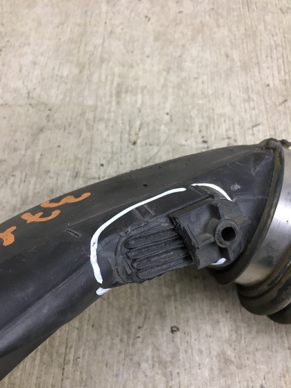 Патрубок воздушного фильтра ESCAPE 12-19 2012 TM2 2.0 HDTX