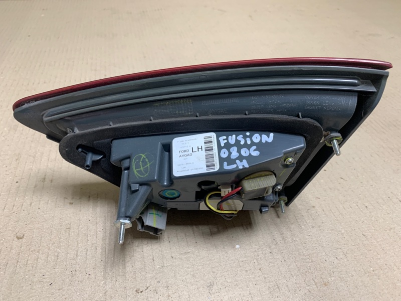 Фонарь внутренний левый FUSION 14- 2013 Седан C20EDEF