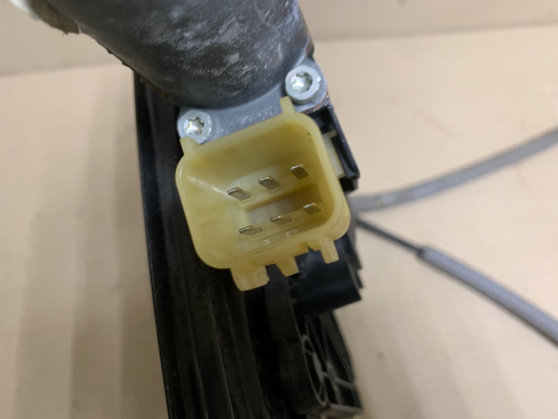 Стеклоподъемник передний правый FORD FUSION 14- Седан C20EDEF