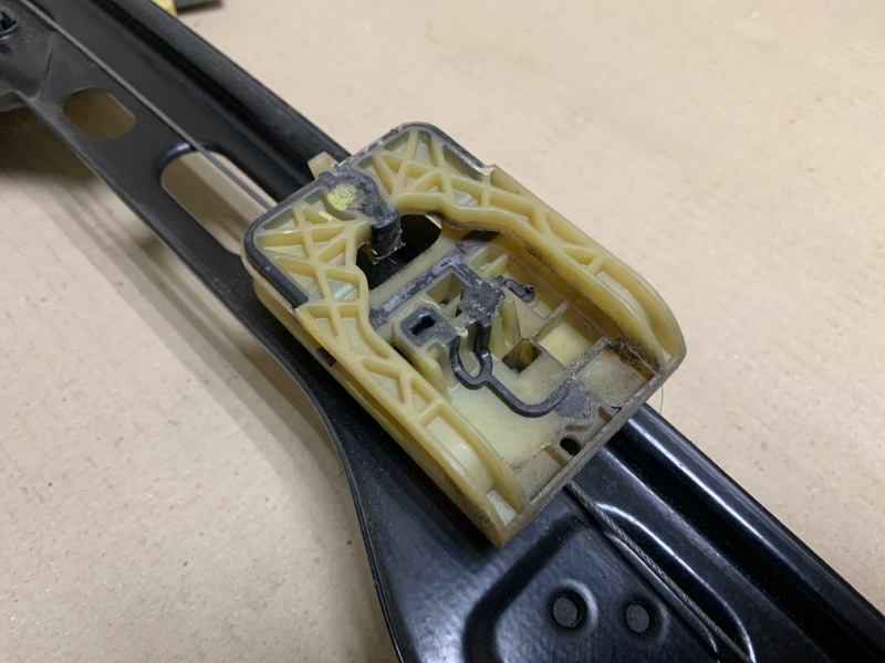 Стеклоподъемник передний правый FUSION 14- 2013 Седан C20EDEF