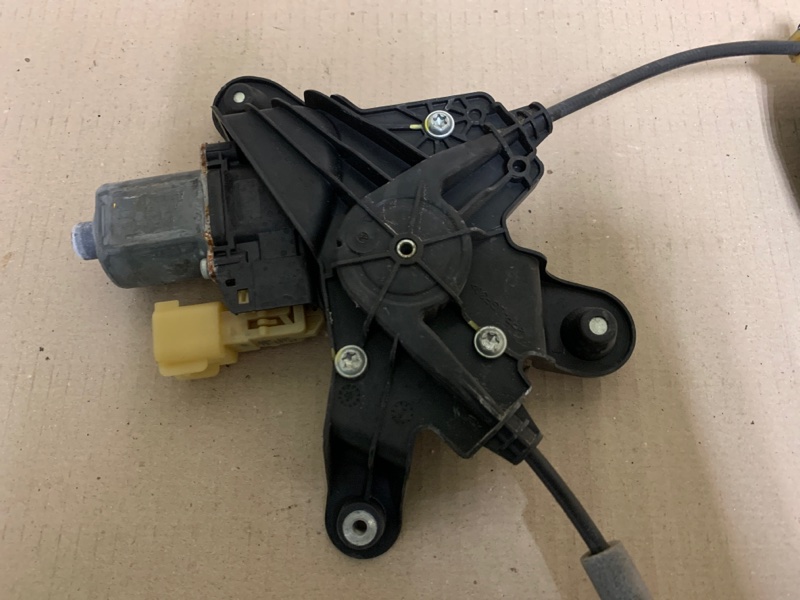 Стеклоподъемник задний левый FUSION 14- 2013 Седан C20EDEF