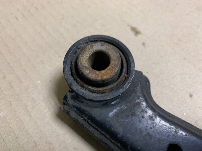 Рычаг задней подвески поперечный верхний FUSION 14- 2013 Седан C20EDEF