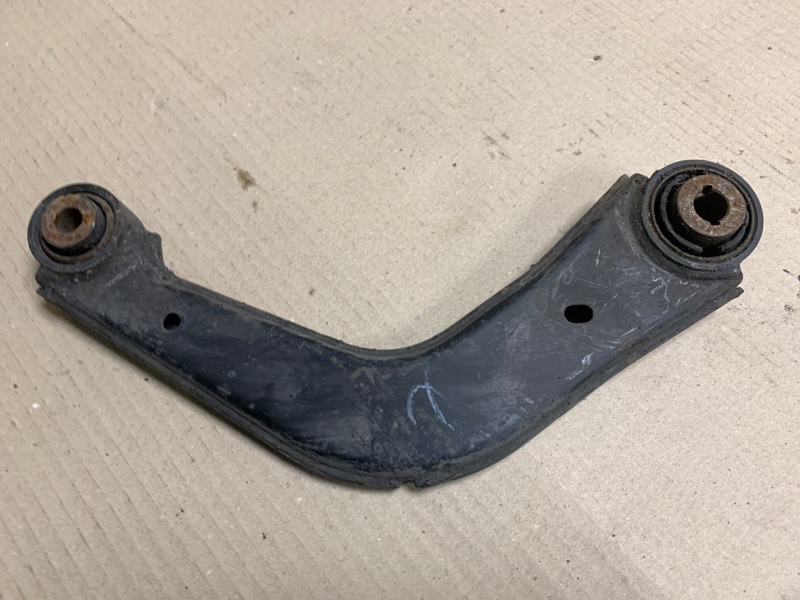 Рычаг задней подвески поперечный верхний FUSION 14- 2013 Седан C20EDEF