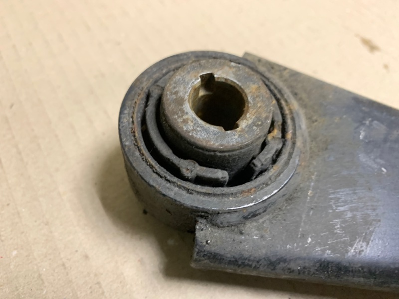 Рычаг задней подвески поперечный верхний FUSION 14- 2013 Седан C20EDEF