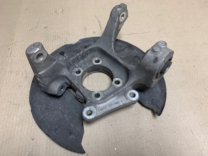 Запчасть цапфа задняя левая FORD FUSION 14- 2013 Седан C20EDEF DG9Z-5B759-A Б/У Цапфа задняя левая FORD FUSION 14- 2013 Седан C20EDEF DG9Z-5B759-A Б/У