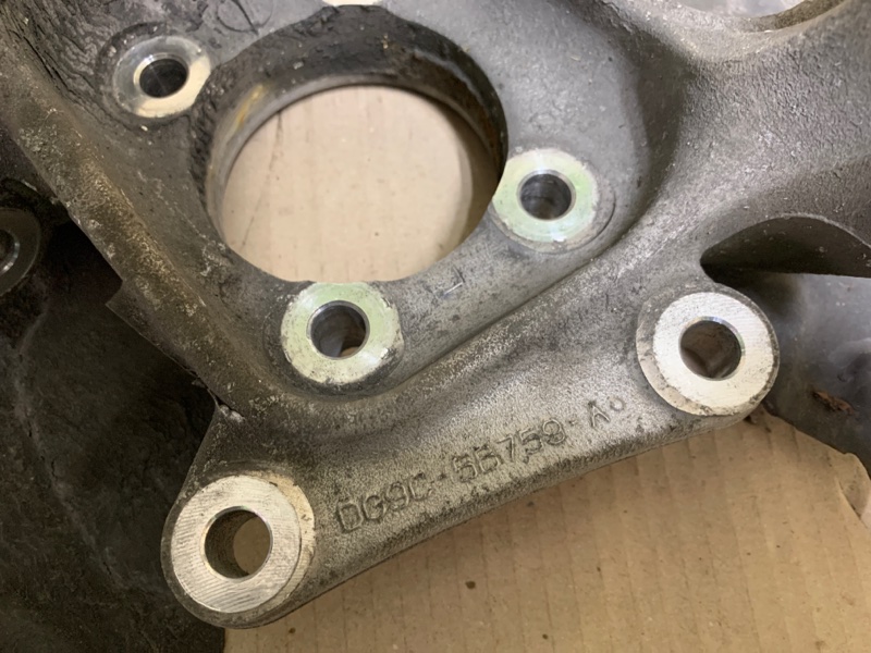 Цапфа задняя левая FUSION 14- 2013 Седан C20EDEF Цапфа задняя левая FUSION 14- 2013 Седан C20EDEF