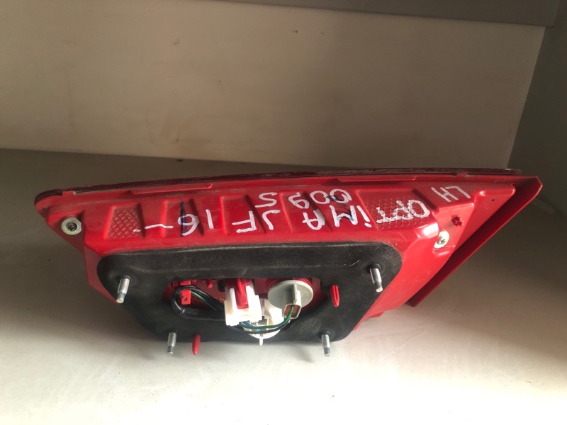 Фонарь внутренний задний левый OPTIMA JF 15-20 2018 JF 2.4 G4KJ