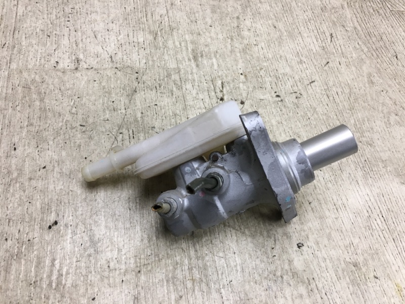 Главный тормозной цилиндр NV200 USA 13- 2020 M20XUS 2.0 MR20DE