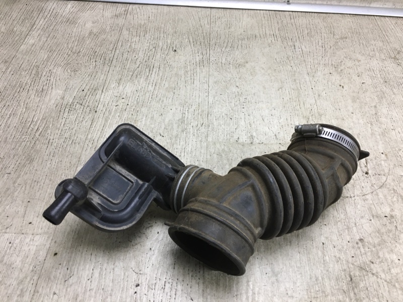 Патрубок воздушного фильтра NISSAN NV200 USA 13- M20XUS 2.0 MR20DE