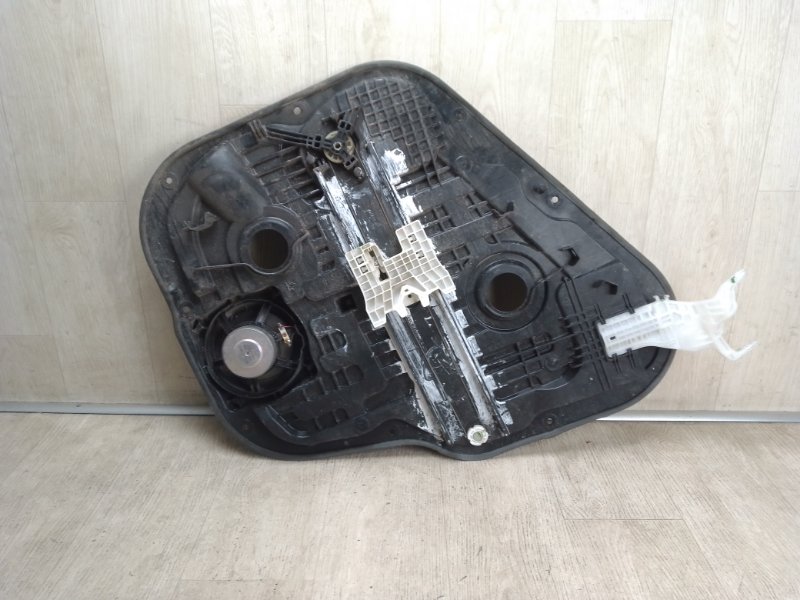 Стеклоподъемник задний правый SORENTO UM 14- 2015 UM 2.4 G4KJ Стеклоподъемник задний правый SORENTO UM 14- 2015 UM 2.4 G4KJ