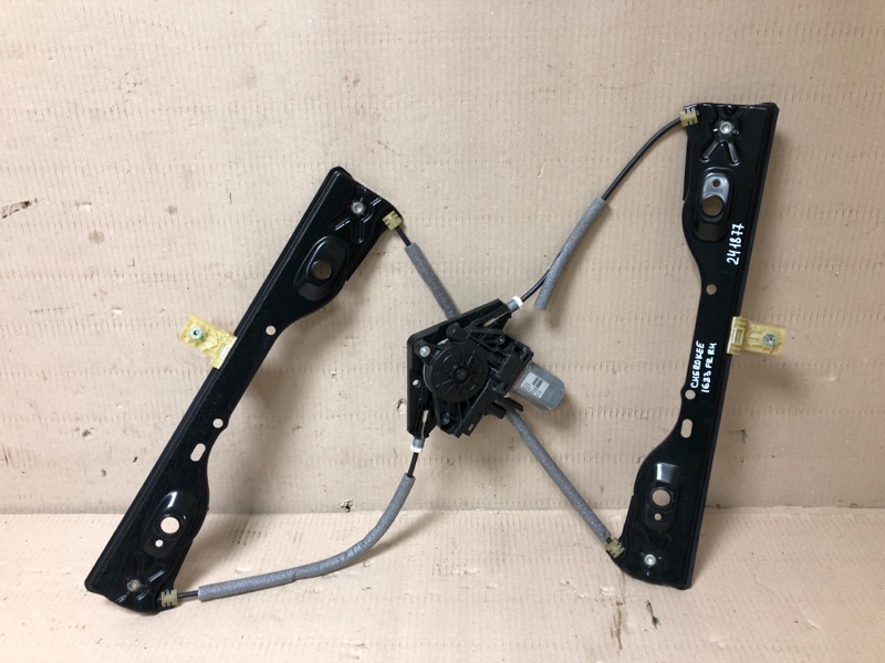 Запчасть стеклоподъемник передний правый JEEP CHEROKEE 14- 2017 Внедорожник 2.4 68227254AA Б/У Стеклоподъемник передний правый JEEP CHEROKEE 14- 2017 Внедорожник 2.4 68227254AA Б/У