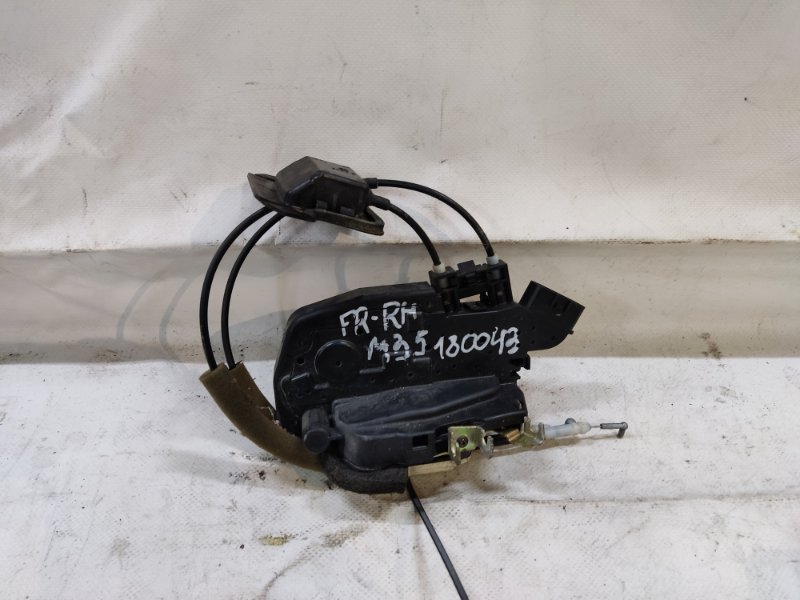 Запчасть замок двери передний правый INFINITI M35/M45 04-10 80500-EH100 Б/У Замок двери передний правый INFINITI M35/M45 04-10 80500-EH100 Б/У
