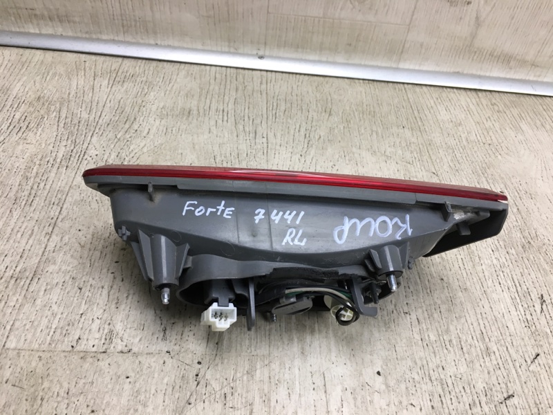 Фонарь внутренний задний левый FORTE/CERATO TD 08-13 2009 TD 2.0 G4KD Фонарь внутренний задний левый FORTE/CERATO TD 08-13 2009 TD 2.0 G4KD